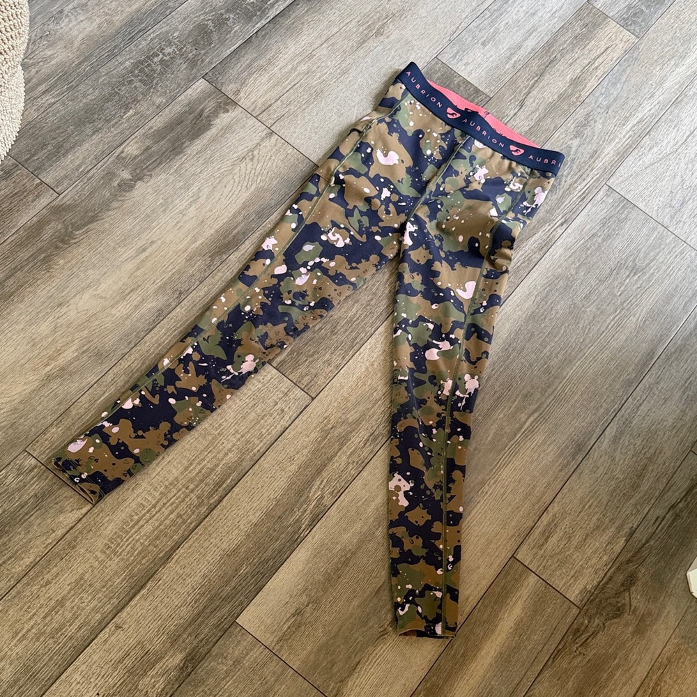 Girls Stylish Equestrian Breech Pants in Camouflage Leggings Phone Pocket